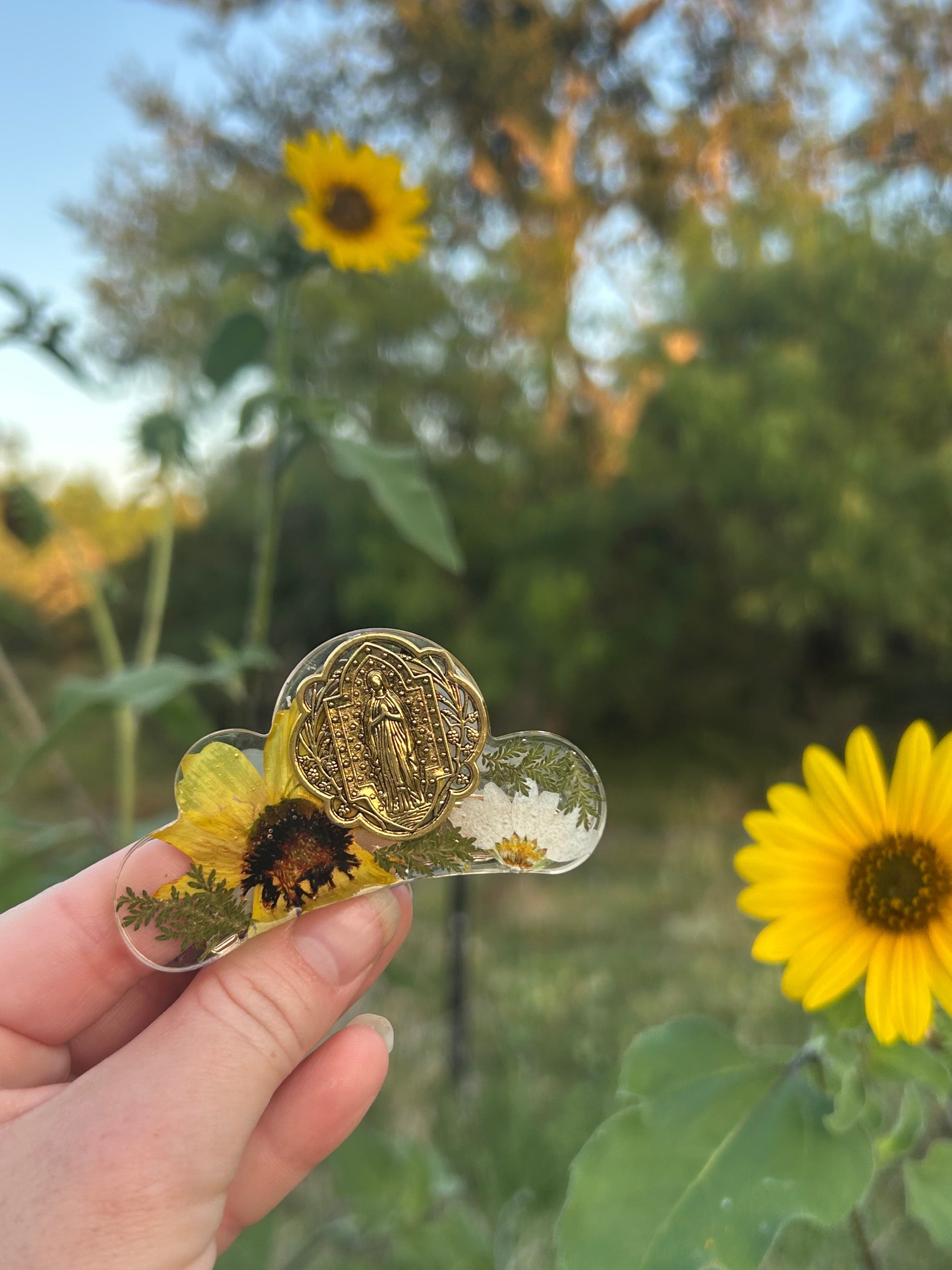 Marian Claw Clip