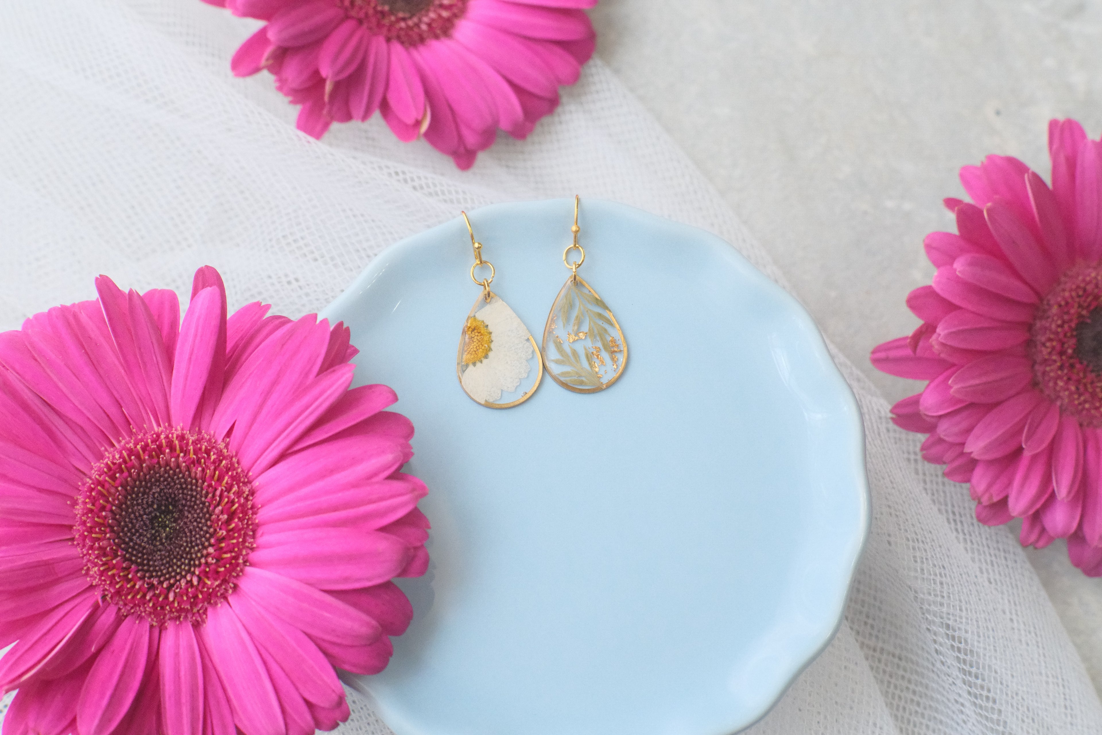 Earrings Gold Bare Wildflowers 4