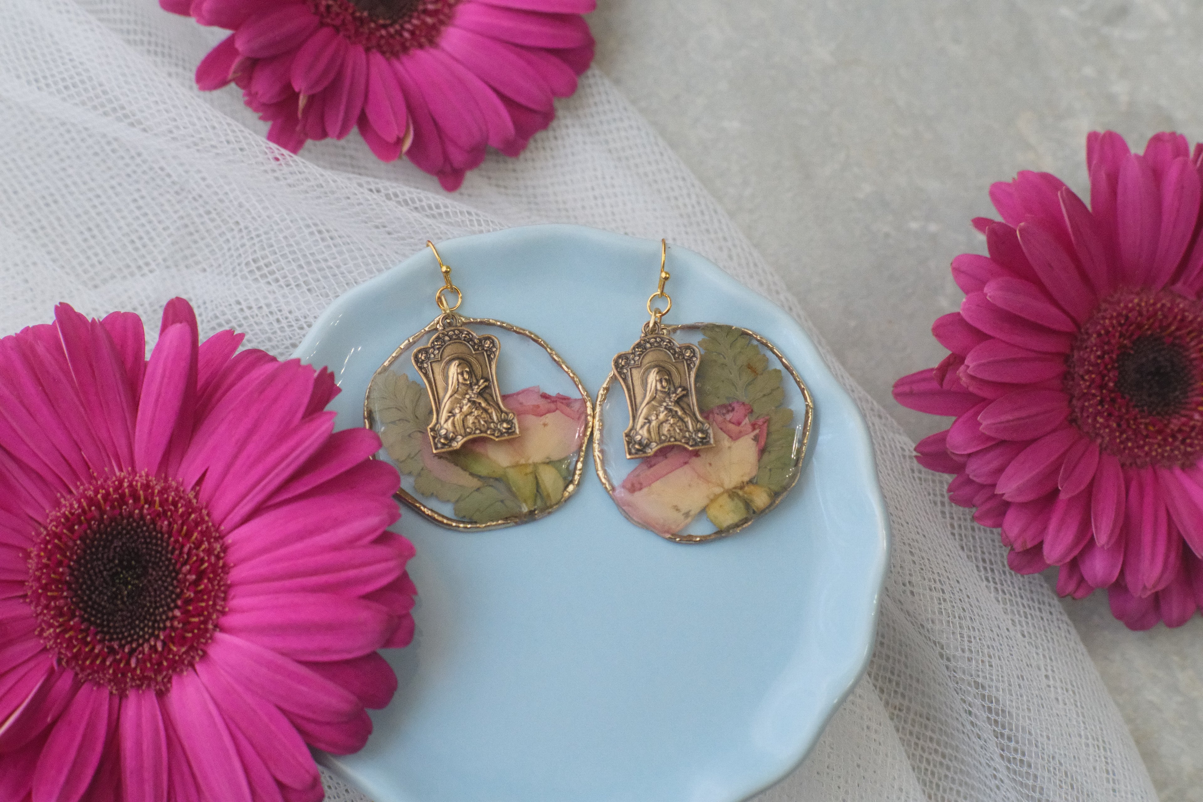 Earrings Gold Lisieux Wildflowers 1