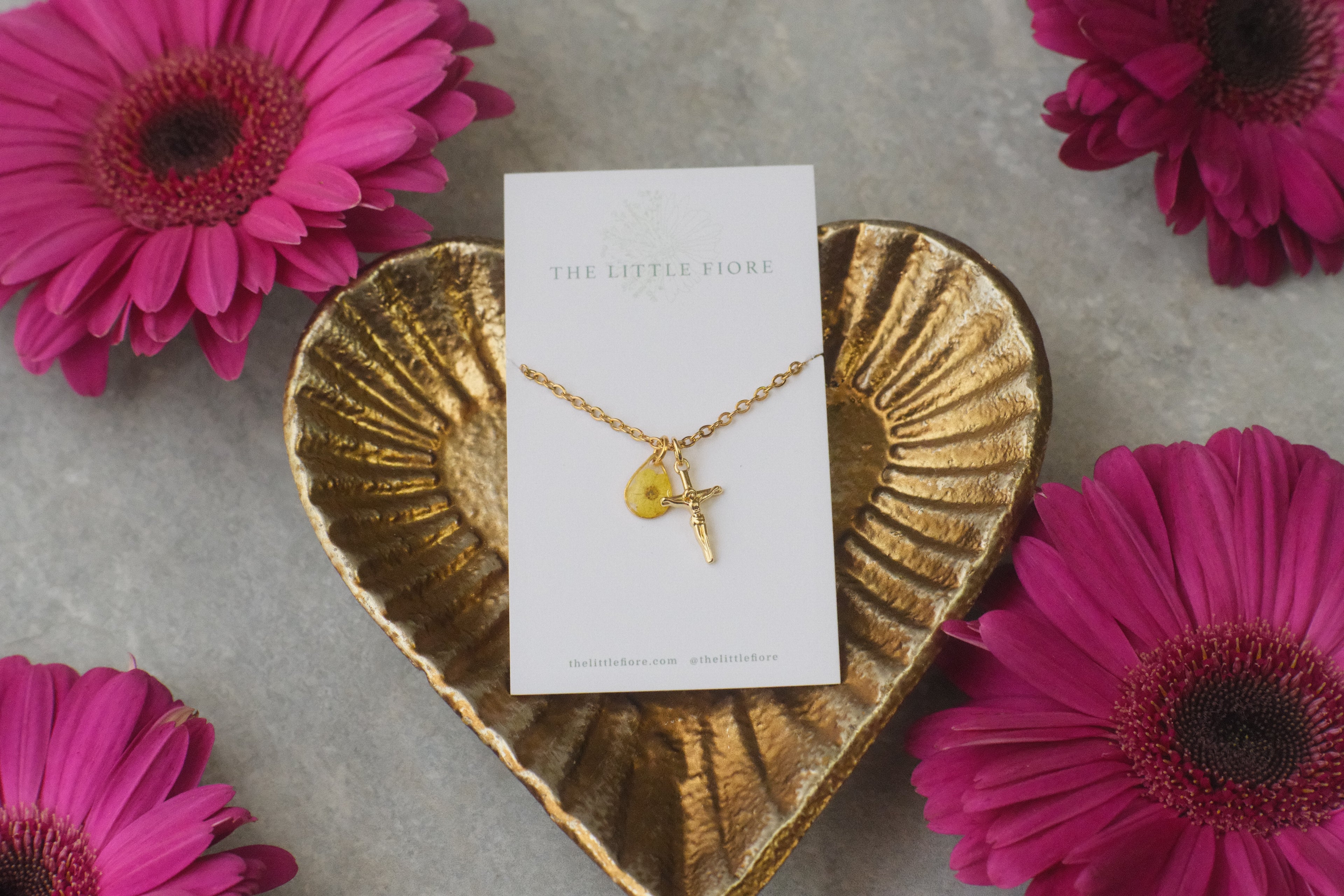 Necklace Gold Cross Yellow
